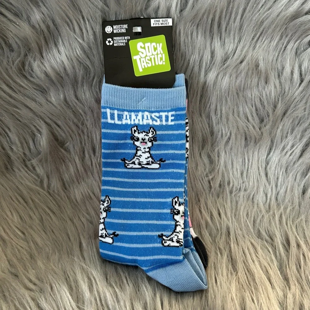 Sock Tastic Llama Socks Womens One Size Fits Most 6-11 Moisture Wicking Two Pair